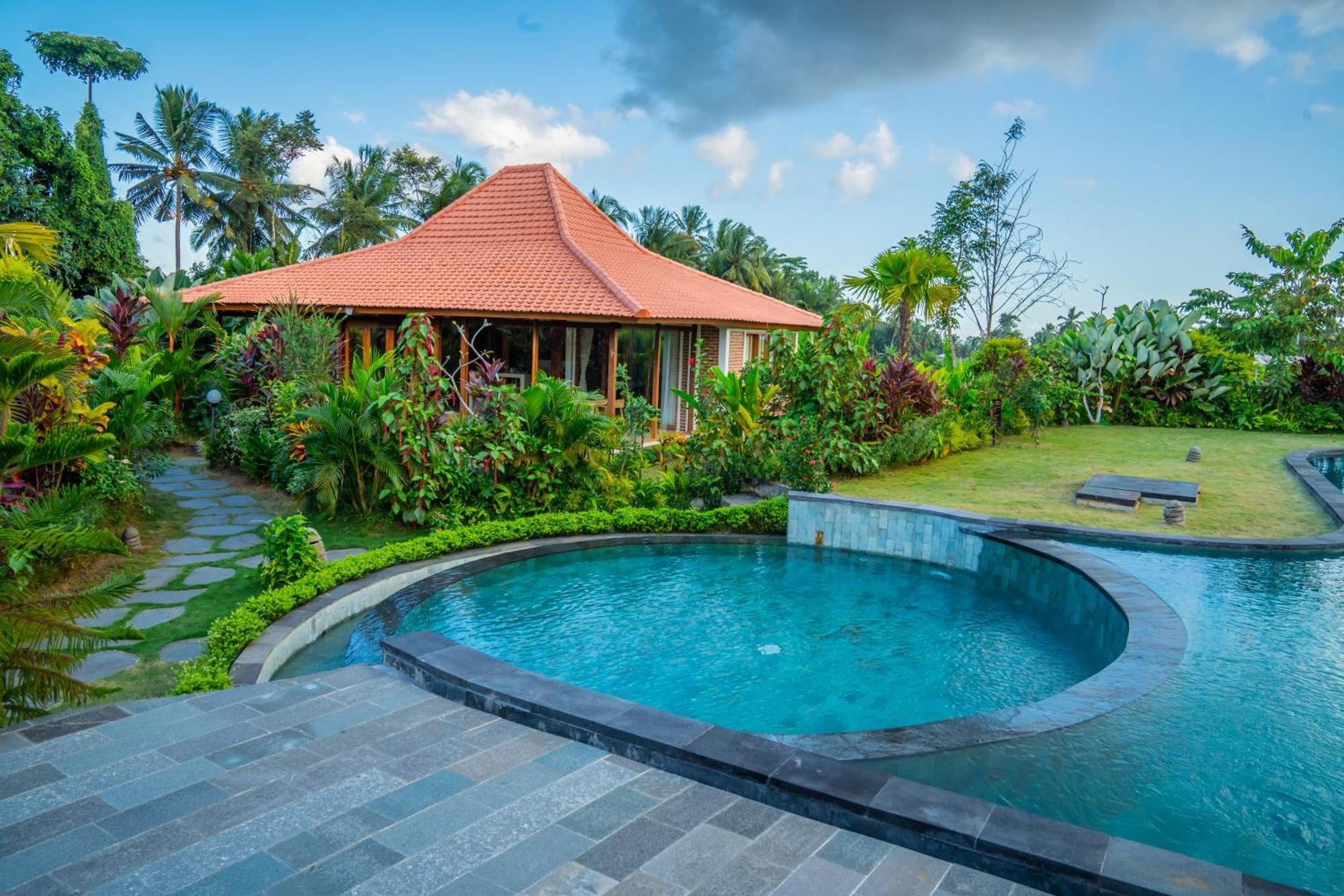 Kampung Uma Dawa Villas And Spa ウブド エクステリア 写真
