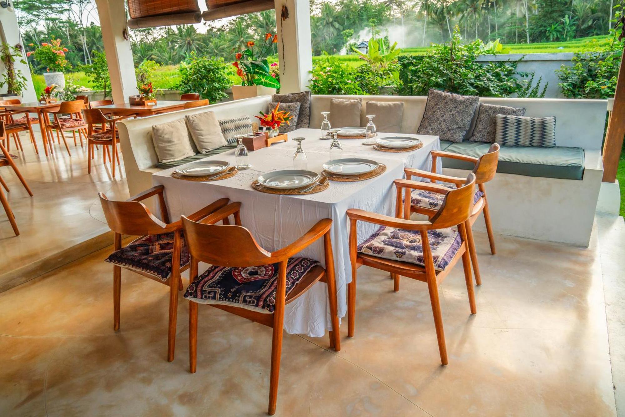 Kampung Uma Dawa Villas And Spa ウブド エクステリア 写真